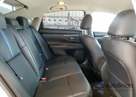 2018 Nissan Altima 2.5 z USA, uszkodzony, nr VIN 1N4AL3AP8JC290616